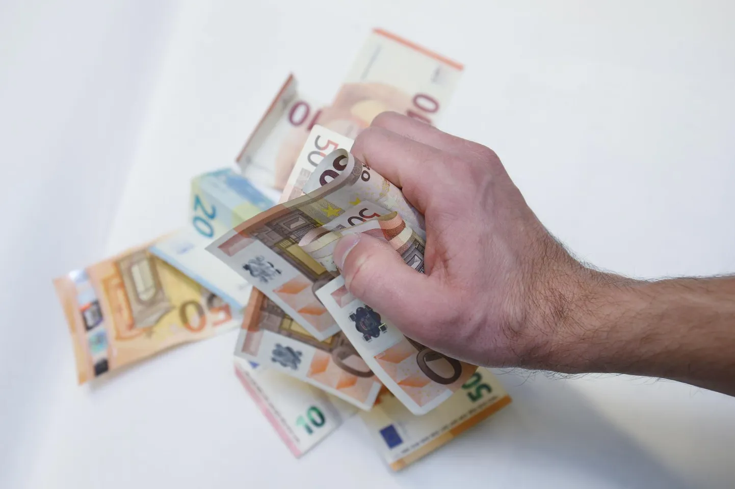 Miinimumpalk on 1. jaanuarist 654 eurot.