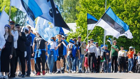 GALERII ⟩ Otepää juubeldas meie lipu sünnipäeva puhul
