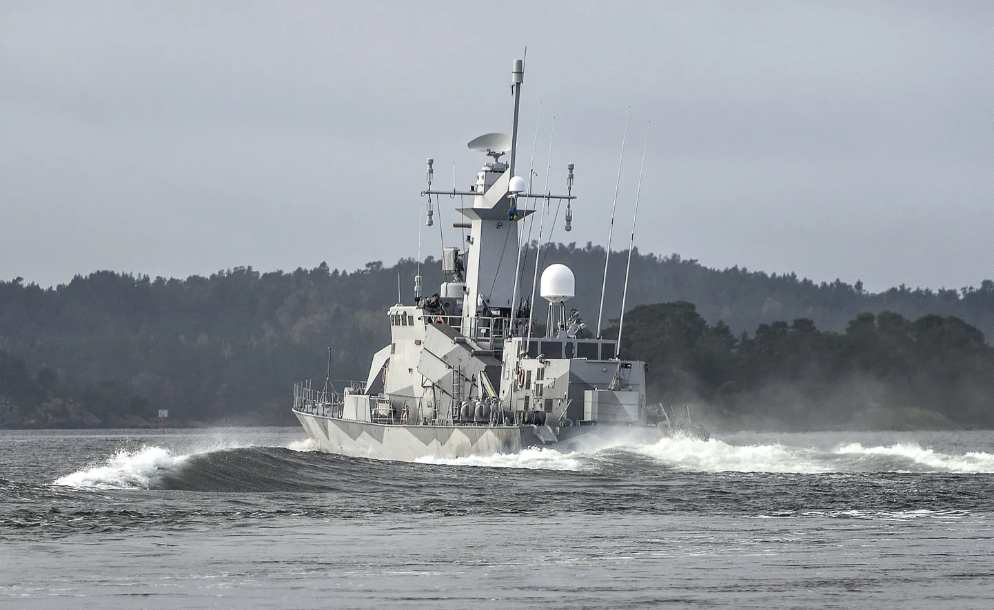 Rootsi mereväe korvett HMS Stockholm on üks, mis otsib koos teiste laevadega võõrast veealust objekti Stockholmi saarestikust.