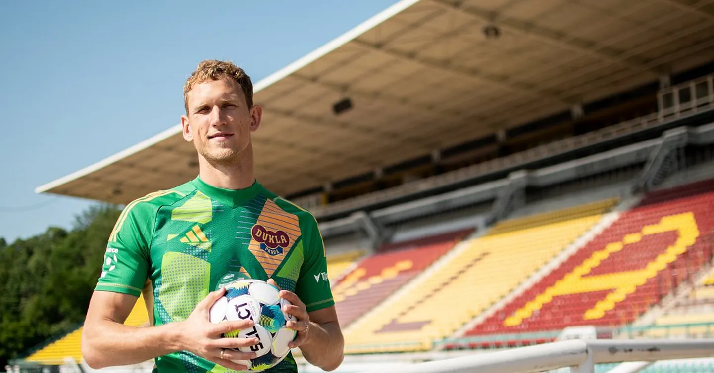 Latvijas futbola vārtsargs Rihards Matrevics
