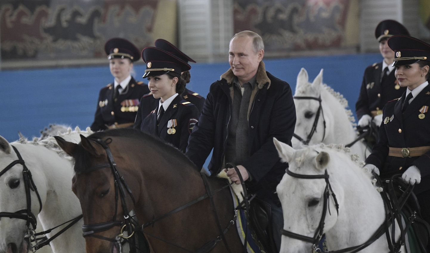 Venemaa president Vladimir Putin võib küll hobusega ratsutada, kuid Venemaa ratsasportlastel Pariisi asja pole.