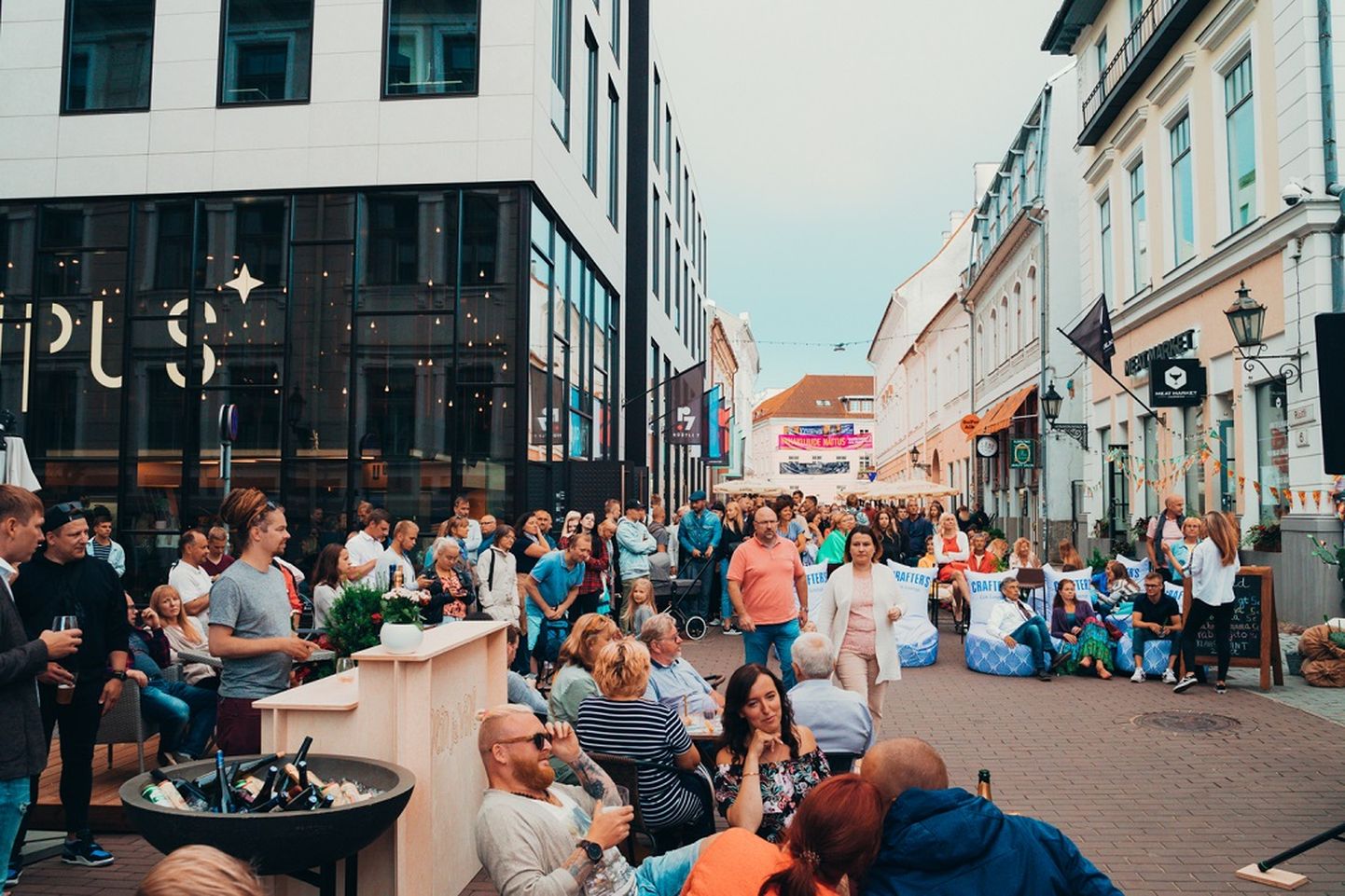 Viis Rüütli ja Küütri tänava ristis asuvat toidukohta lõid juulis omavahel punti, et tuua külastajateni mõnus meelelahutusprogramm ja maitseelamused.