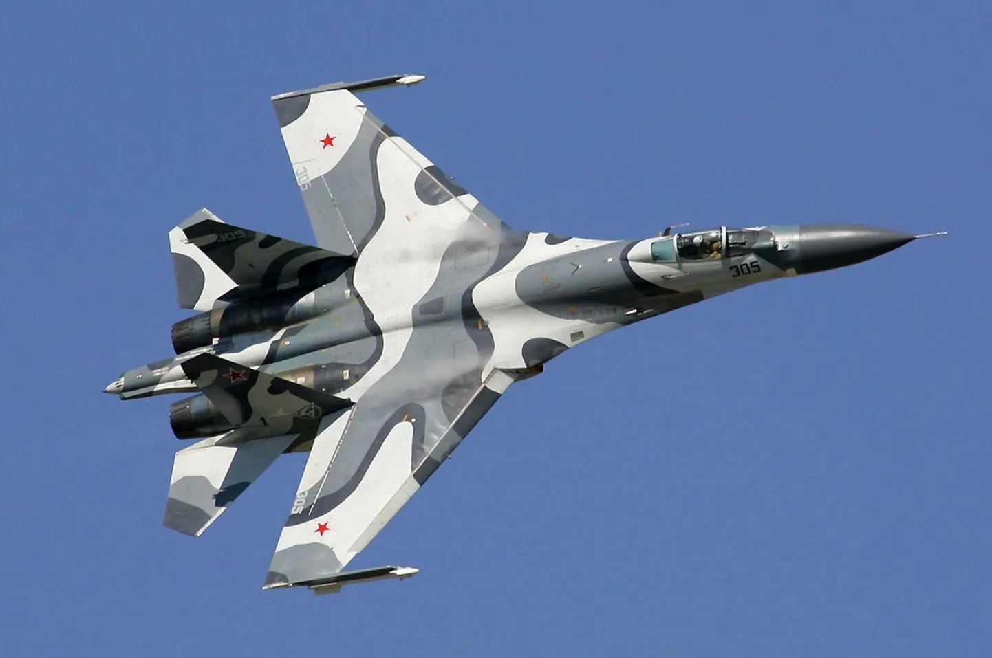 Venemaa föderatsiooni õhuväe relvastusse kuuluv hävituslennuk SU-27.