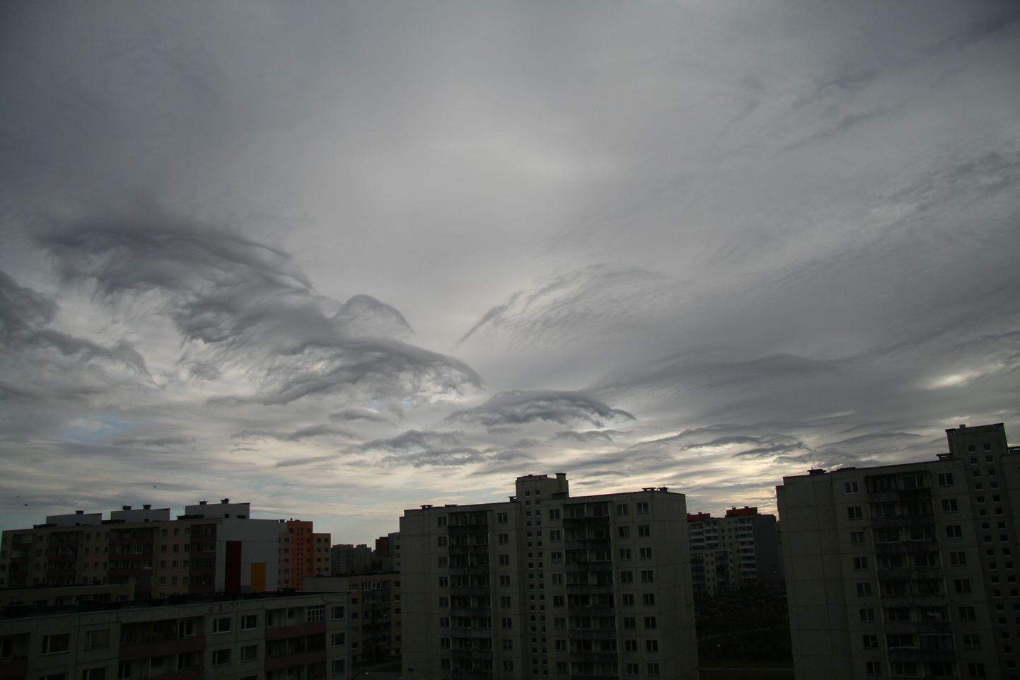 Облака над Ласнамяэ