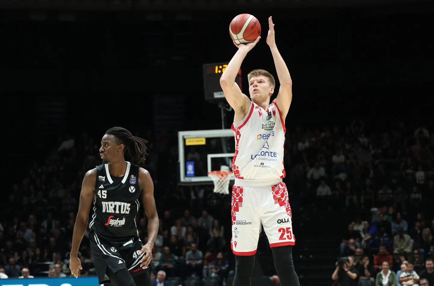 Latvijas basketbolists Kārlis Šiliņš