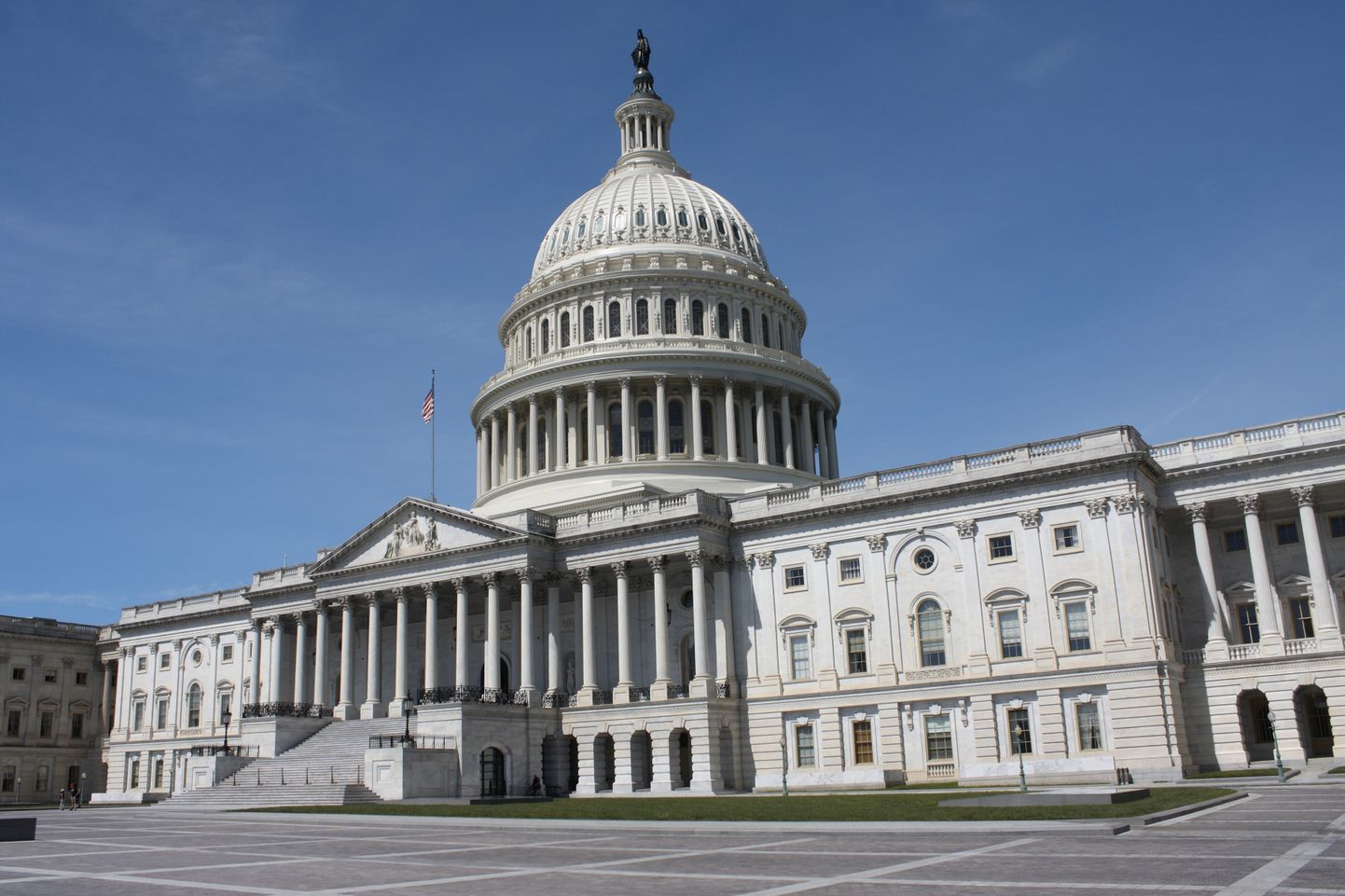 Ameerika Ühendriikide Kongress peab oma istungeid pealinnas Washingtonis asuvas Kapitooliumis.