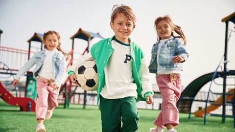 LIIGUTAV VIDEO ⟩ Poiss kogeb esimest korda midagi, mis oli varem igapäevane