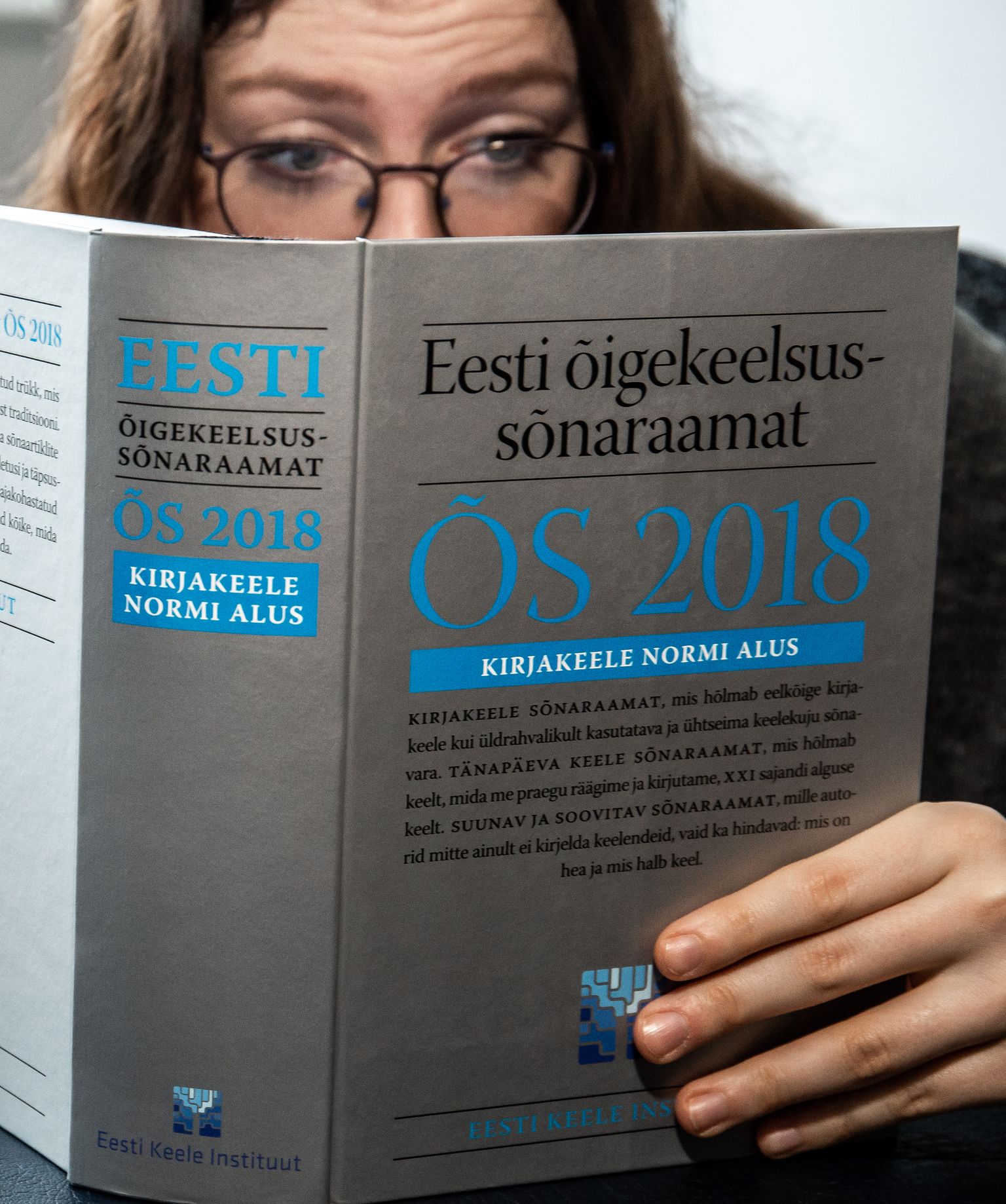 Pärnu 05FEB2019 Eesti õigekeelsussõnaraamat  ÕS 2018 . Kirjakeele  sõnaraamat . Fotod Urmas Luik