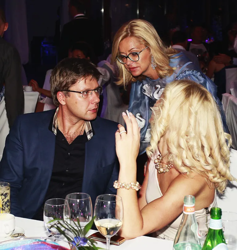 Nils Ušakovs ar Ivetu Strautiņu kopīgi apmeklēja "Jaunā Viļņa 2012" VIP ballīti Jūrmalā
