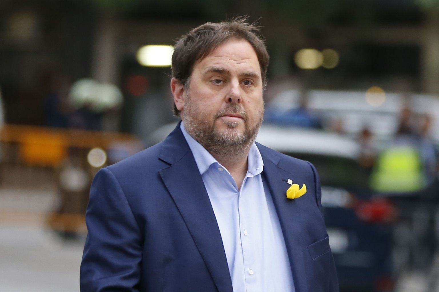 Kohtuteel vangistatud iseseisvuslaste toetuseks kollast linti kandnud Kataloonia endine asepresident Oriol Junqueras saadeti eile ka ise vangi.