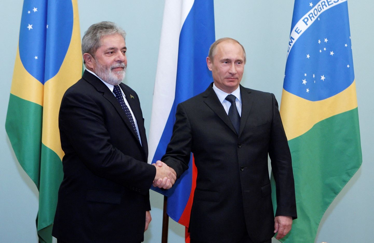 Brasiilia president Luiz Inácio Lula da Silva 2010. aastal Moskvas kohtumisel Vladimir Putiniga.