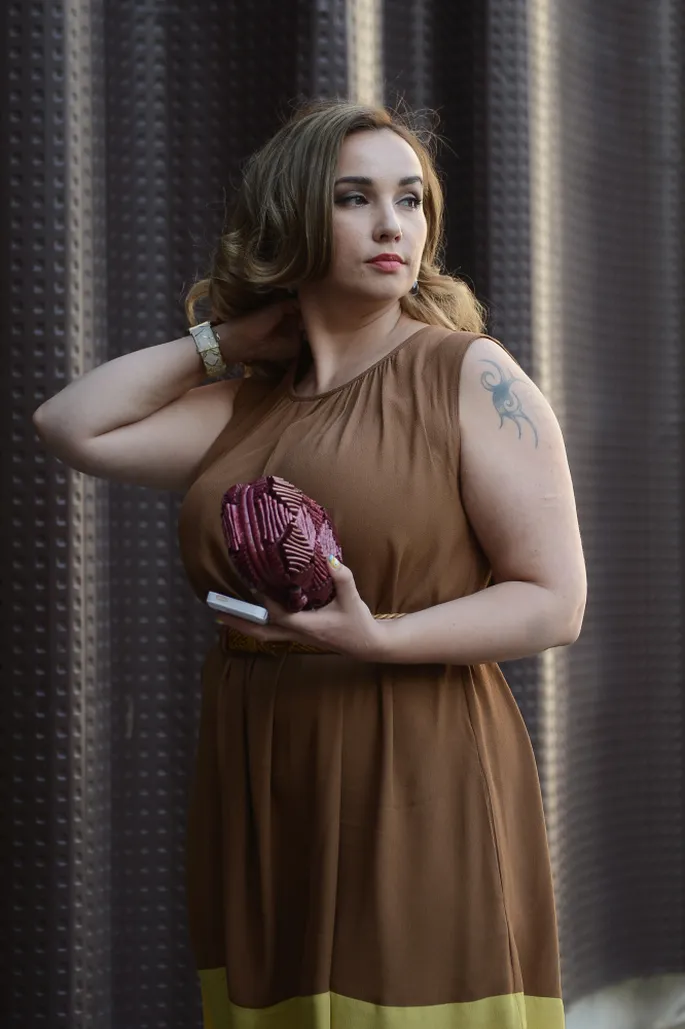 Porno defloratsiyani tomosha qiling