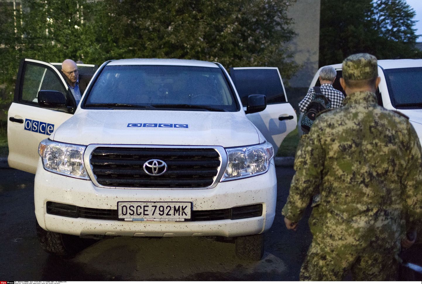 OSCE missiooni sõiduk Ida-Ukrainas Slovjanskis.