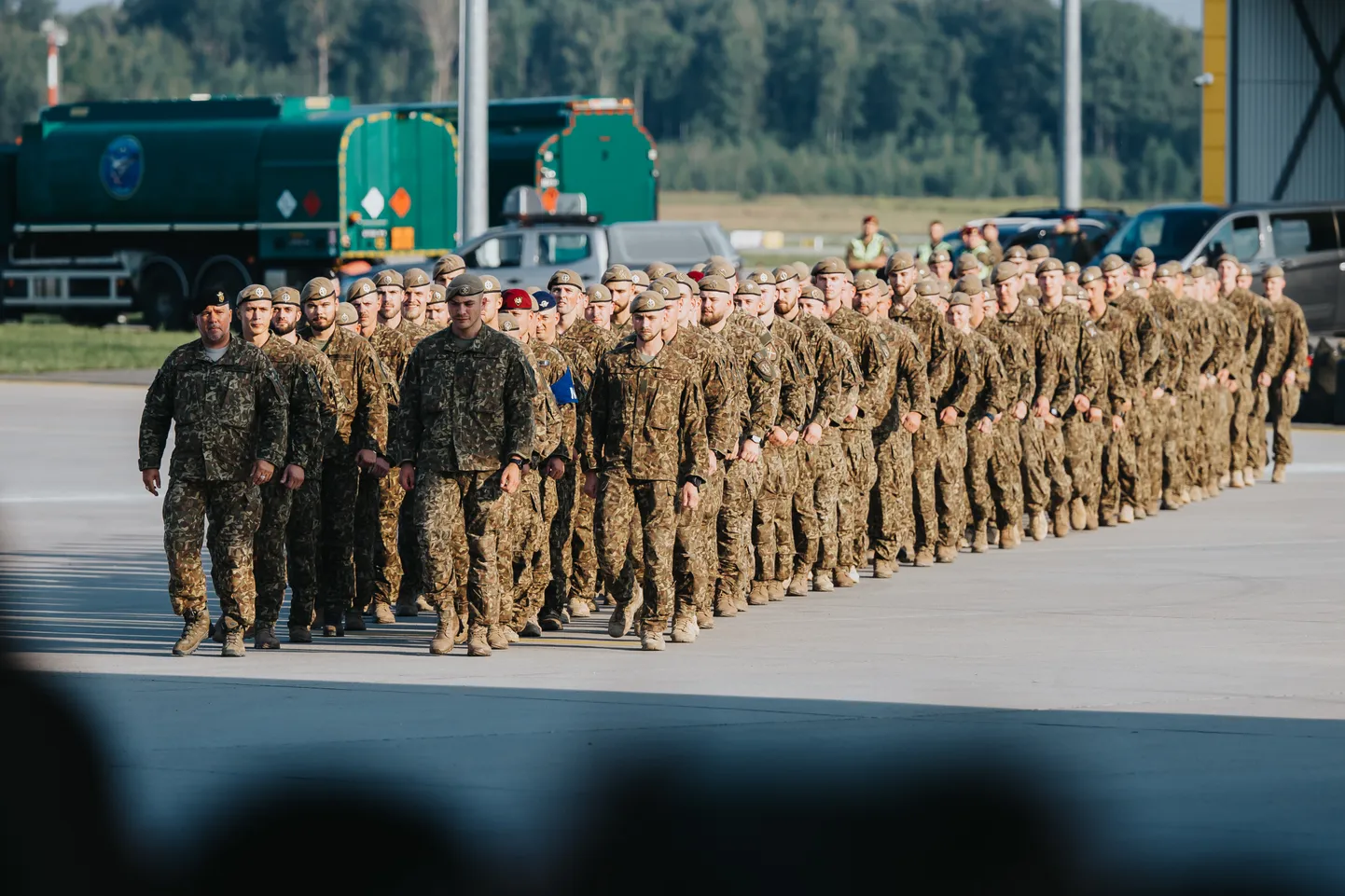 Apbalvoti Kosovā dienējošie Latvijas karavīri