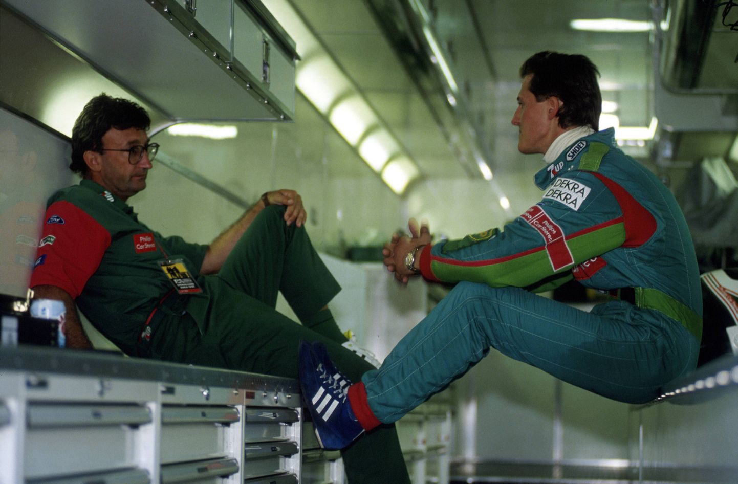 Jordani tiimipealik Eddie Jordan (vasakul) ja Michael Schumacher 1991. aastal, kui sakslane tegi debüüdi vormel 1-sarja Belgia etapil.