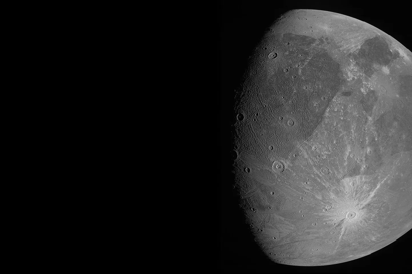 NASA kosmosesondi Juno foto Jupiteri kuust Ganymedesest