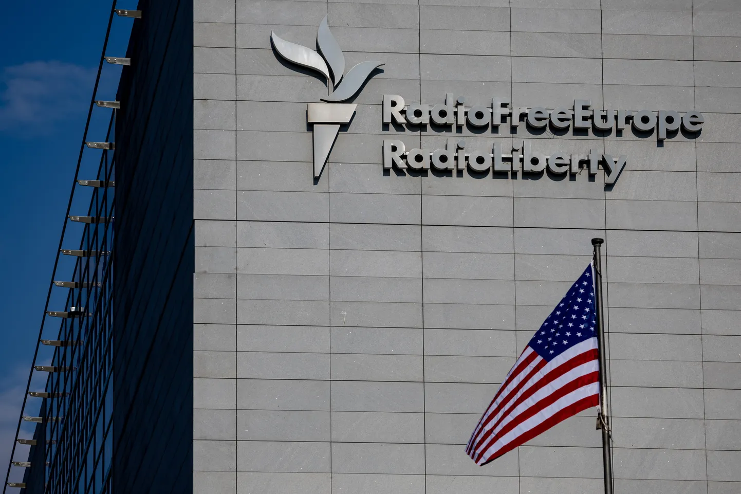 RFE / RL