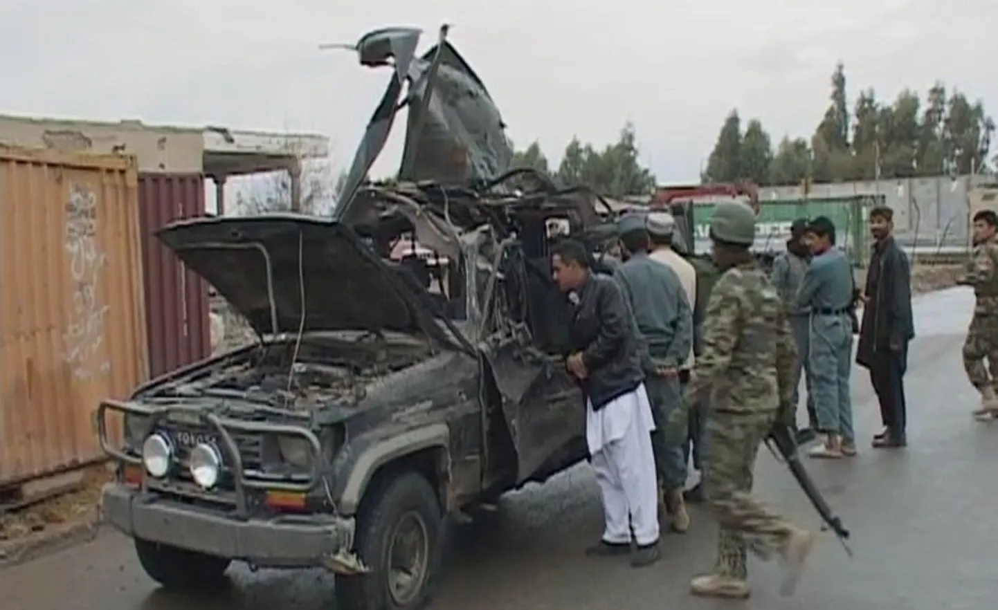Kandahari provintsi asekubernerile kuulunud auto.