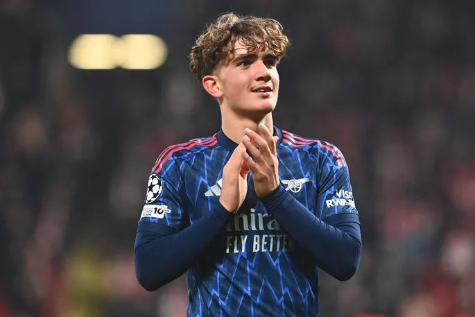 Прозадағы жақын адамдарға эротикалық хаттар