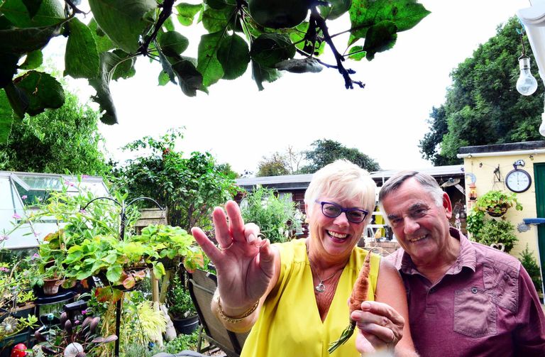 Linda ja Dave Keitch 12 aastat kaotsis olnud sõrmusega.