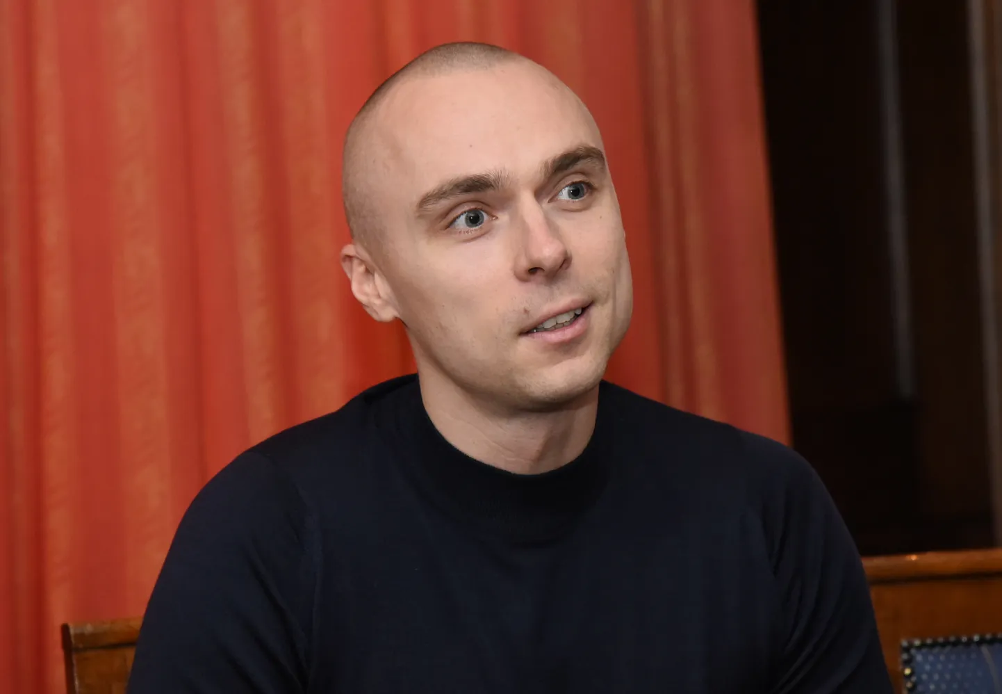 Певец Донс