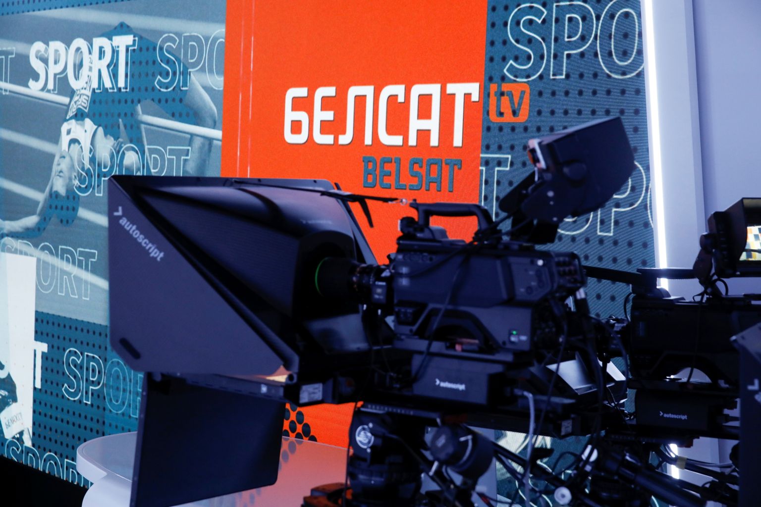 Poolas tegutseva valgevenekeelse satelliittelevisiooni kanali Belsat logo.