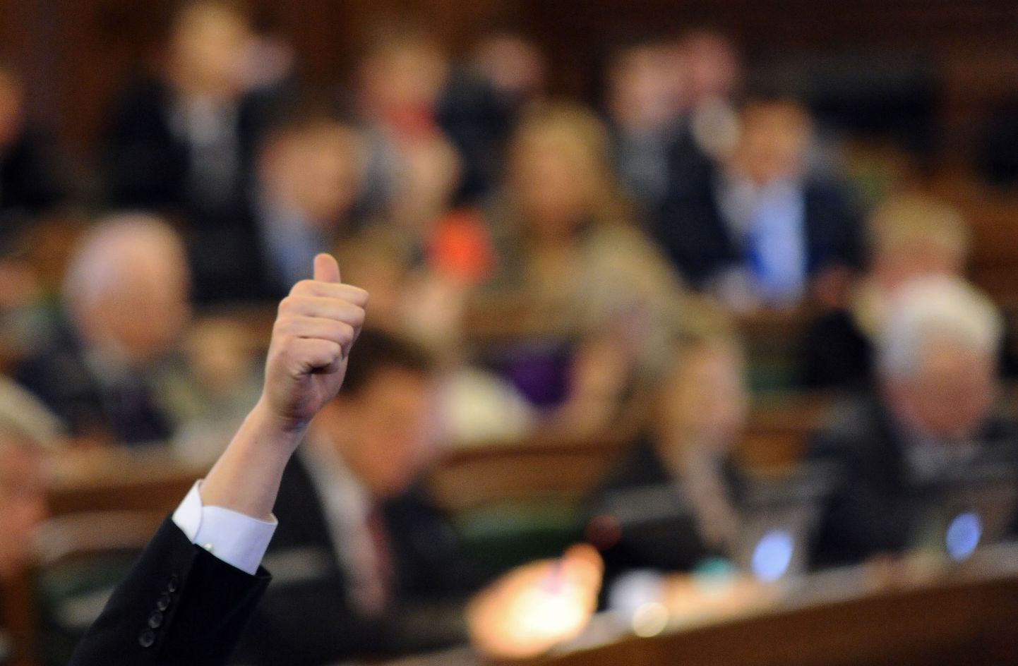 Balsojums Saeimas sēdē.