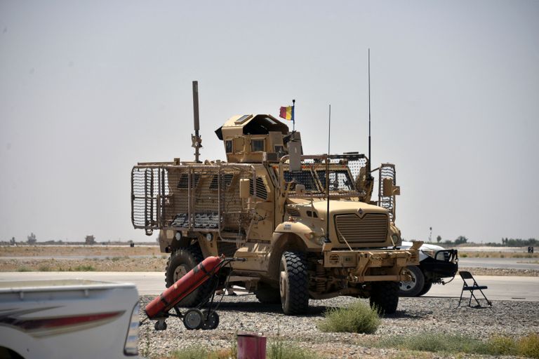 NATO patruļas auto ASV militārajā bāzē Afganistānā. Ilustratīvs attēls