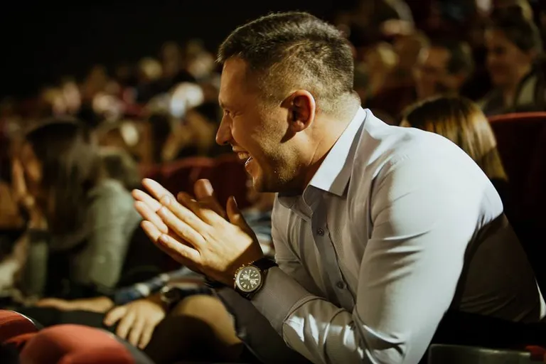 Вечера Riga Stand Up в Cinamon