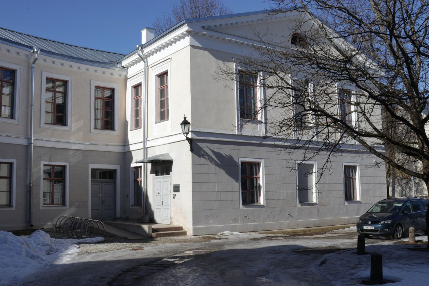 Tartu ülikooli teaduskool asub vanas anatoomikumis.