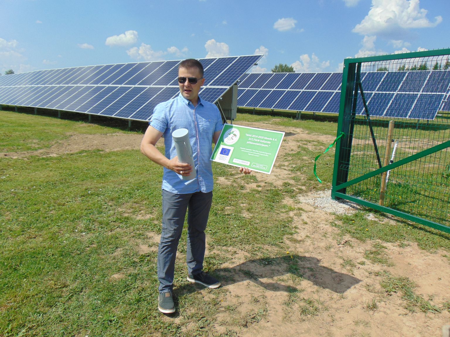 Kanepi külje all Kellamäe talus avati päikeseelektrijaam juunis. Fotol noorperemees, Kanepi vallavolikogu esimees Kaido Kõiv.