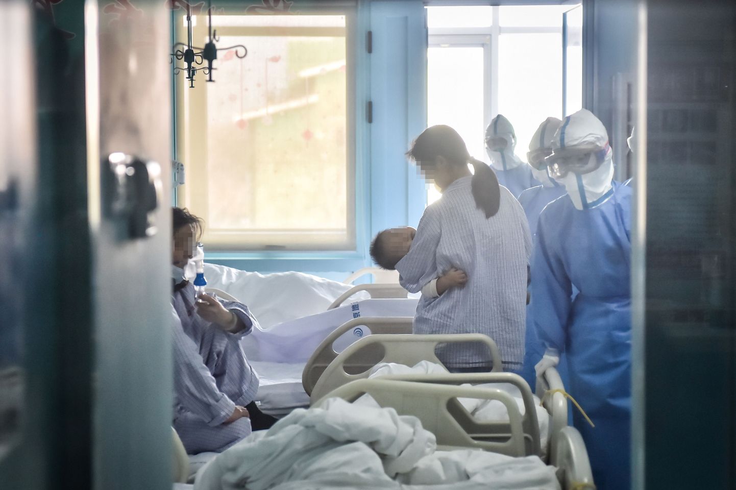 Koroonaviirusesse nakatunud ja arstid Hiina Pekingi ühes haiglas. Pilt on illustreeriv