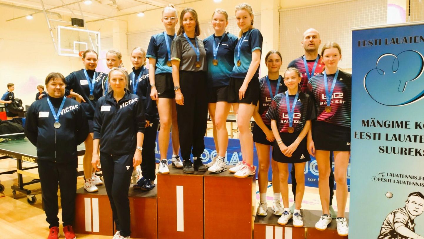 Viljandi spordikooli naiskond teenis Eesti juunioride võistkondlikel lauatennise meistrivõistlustel pronksmedali.