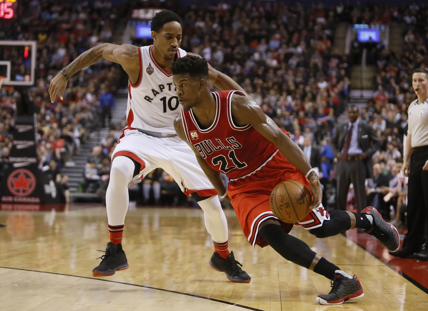 Jimmy Butler (palliga) vedas Chicago Bullsi võidule.