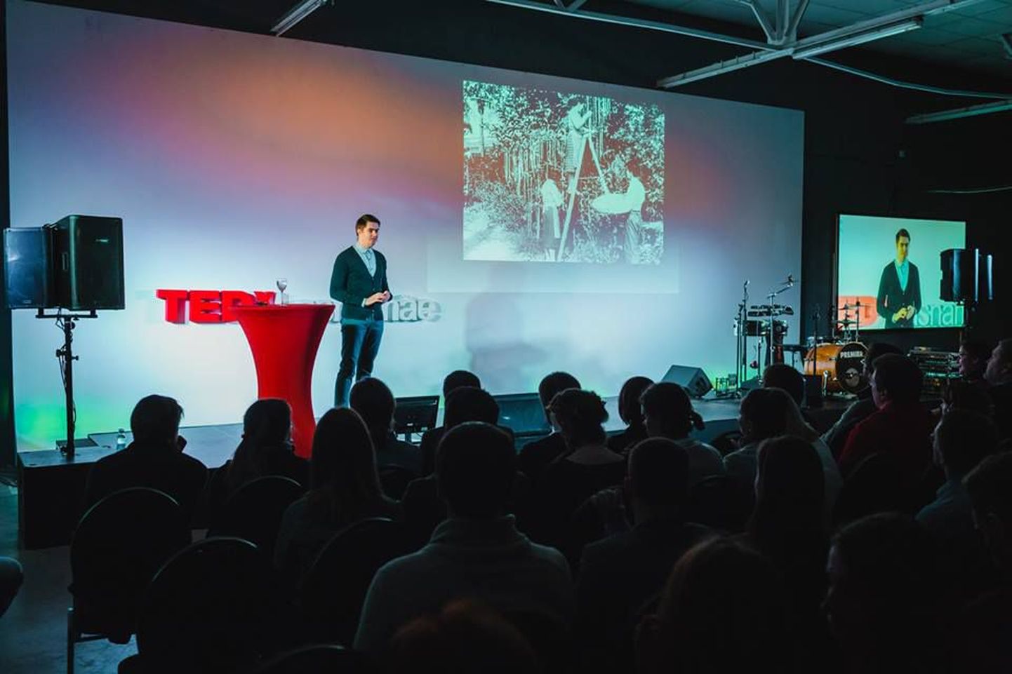 Выпускающий редактор Postimees Михаил Евдокимов на конференции TEDхLasnamäe в 2015 году.