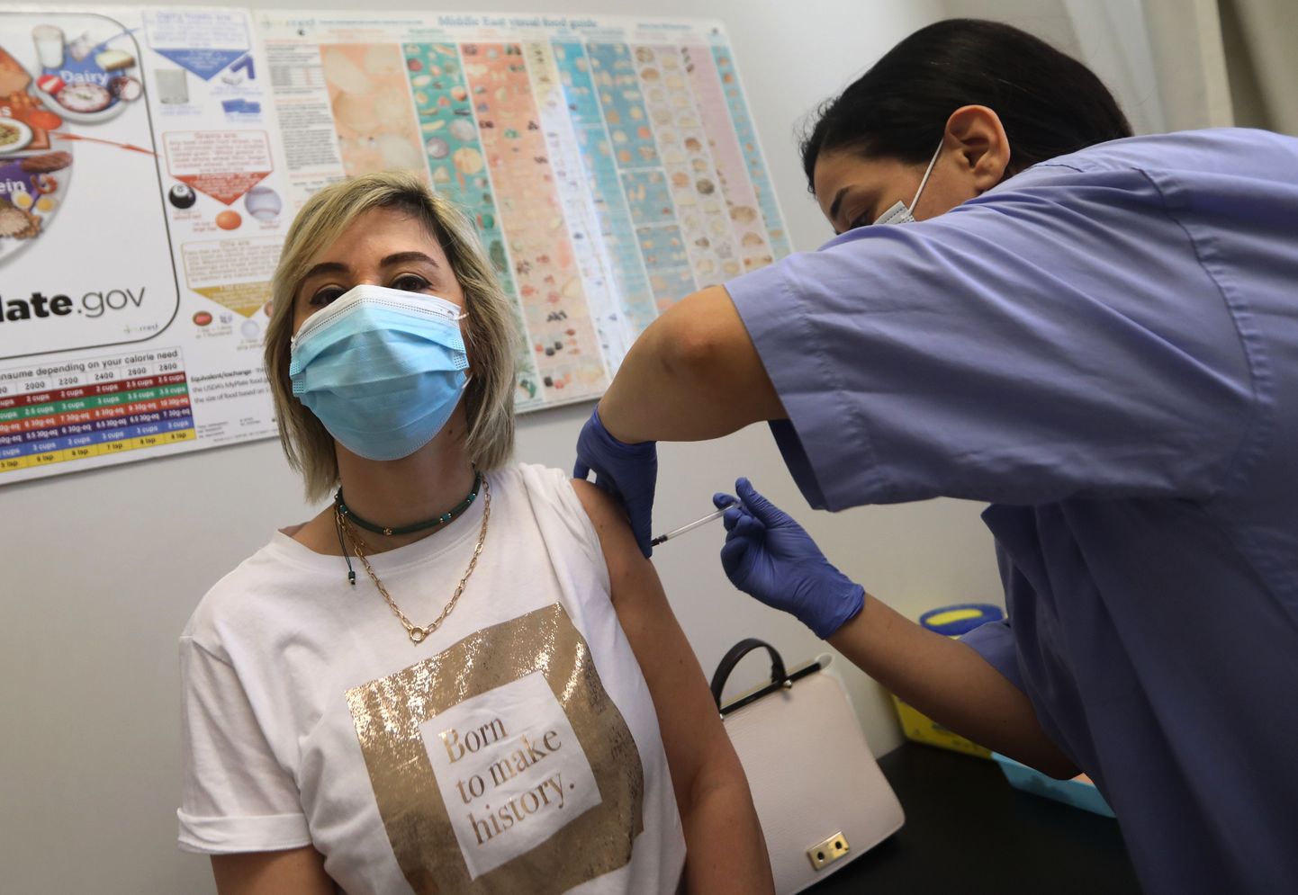 Vaktsineerimine Beirutis asuvas meditsiinikeskuses.