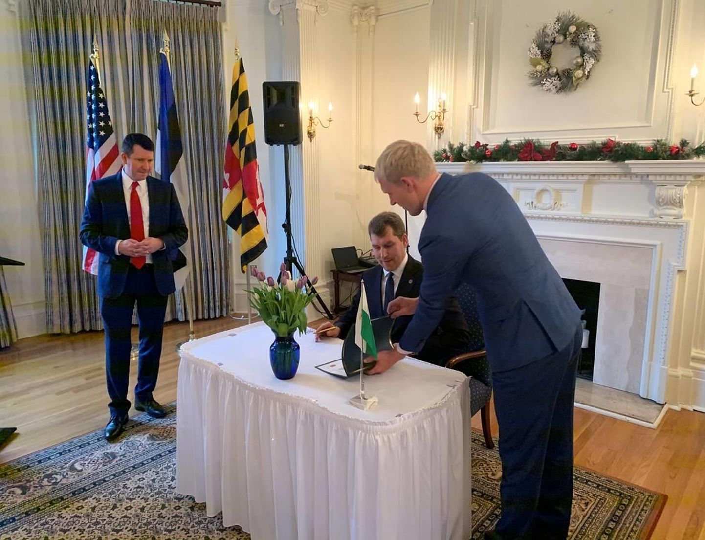 Pärnu maakonna esindajana allkirjastas koostööleppe Andres Metsoja.