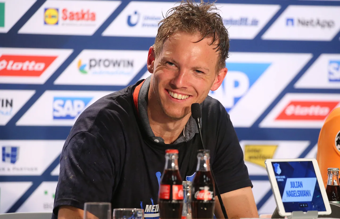 TSG 1899 Hoffenheim - Borussia Dortmund Deutschland, Sinsheim, 12.05.2018, Fussball, Bundesliga, Saison 2017/2018, 33. Spieltag, TSG 1899 Hoffenheim-Borussia Dortmund: Trainer Julian Nagelsmann Hoffenheim. *** TSG 1899 Hoffenheim Borussia Dortmund Germany Sinsheim 12 05 2018 Soccer Bundesliga Season 2017 2018 33 Round TSG 1899 Hoffenheim Borussia Dortmund Coach Julian Nagelsmann Hoffenheim