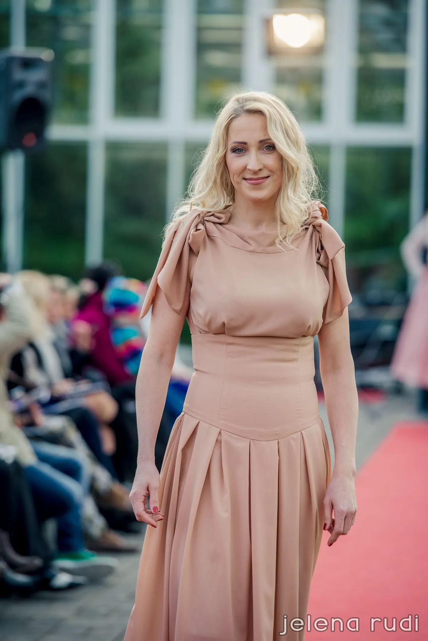 Iris Janvier`i moeshow Tallinna Botaanikaaias 14. mail, 2014
Marge Rahu