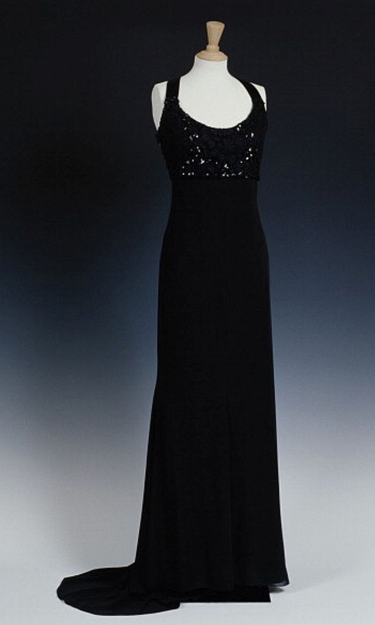 Printsess Diana kleit, mille tegi moelooja Jacques Azagury
