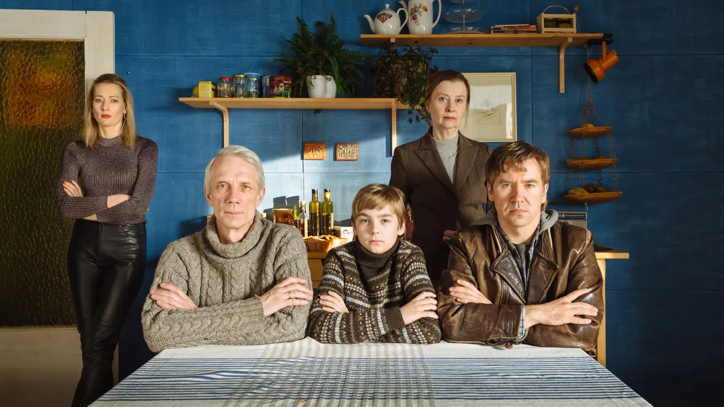 Mängufilmi «Rain» tuumik vasakult: Magdalena Poplawska, Rein Oja, Marcus Borkmann, Laine Mägi ja Indrek Ojari.