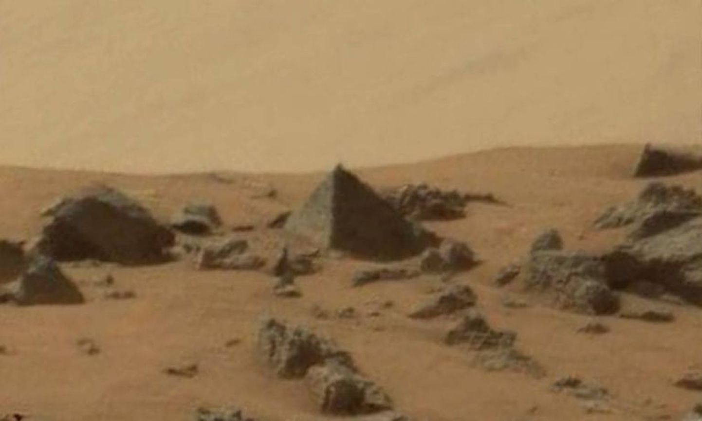 Kas Marsil on tõesti püramiid?