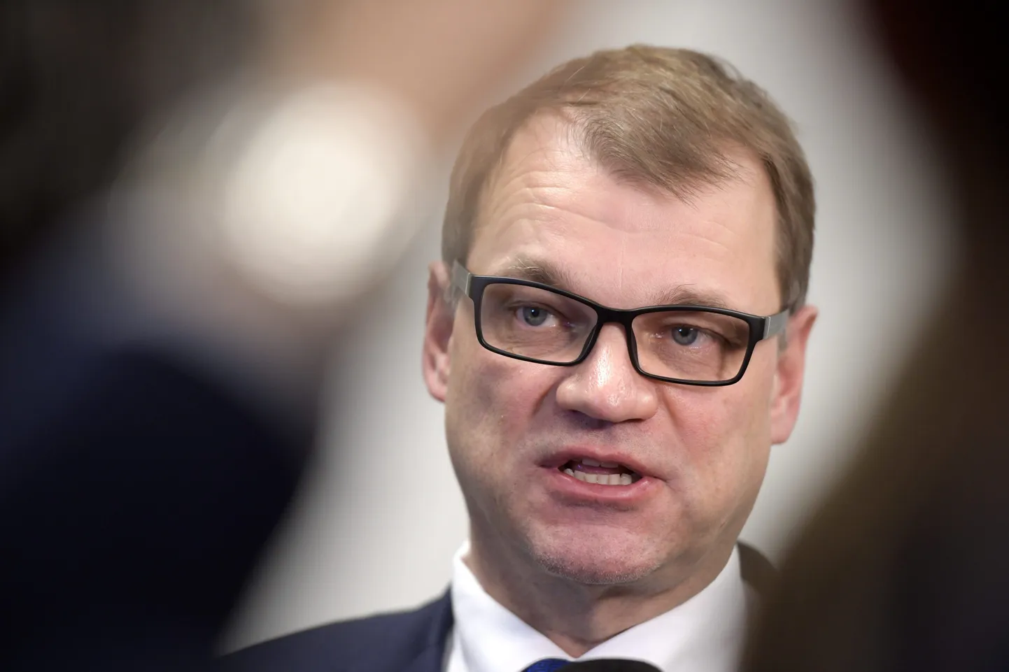 Yle peatoimetaja Atte Jääskeläineni sõnul tegi ta otsuse vähendada peaminister Juha Sipilä (pildil) väidetavaid korruptsioonisüüdistusi kajastavate artiklite mahtu seetõttu, et kogu teema oli ebaproportsionaalselt üles puhutud ning seda ei mõjutanud Sipilä poolt talle saadetud e-kirjad.