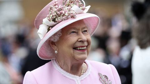 LEGEND ELAB EDASI ⟩ Elizabeth II mälestuseks rajatakse uhke paradiisiaed