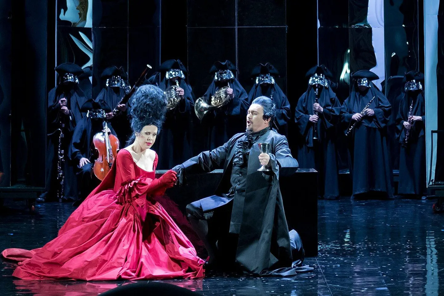 Wolfgang Amadeus Mozarti «Don Giovanni» Poola Kuningliku Ooperi lavastuses.