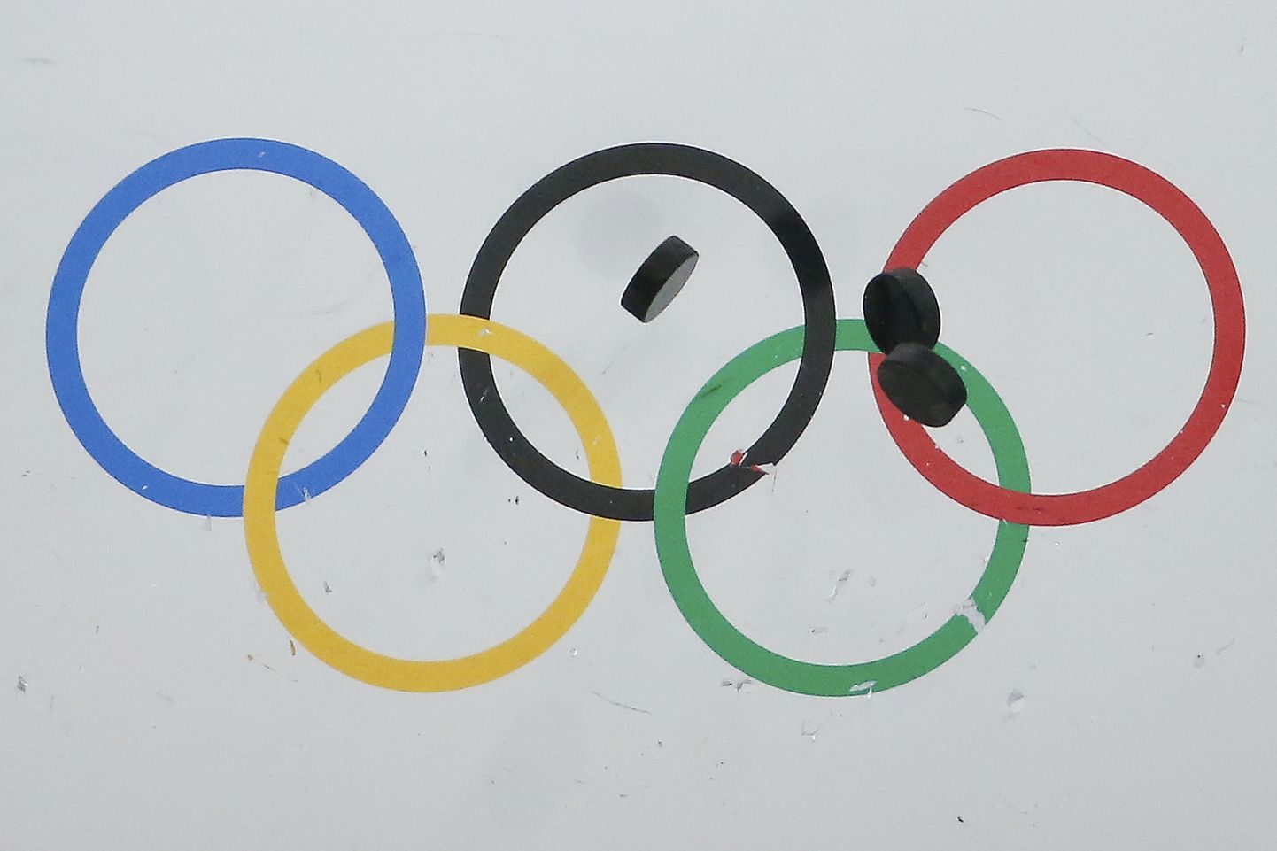 Olümpiarõngad ja hokilitrid. Foto on illustratiivne.