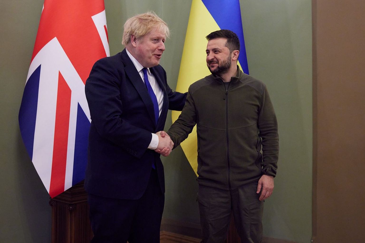 Борис Джонсон в Киеве на встрече с Владимиром Зеленским