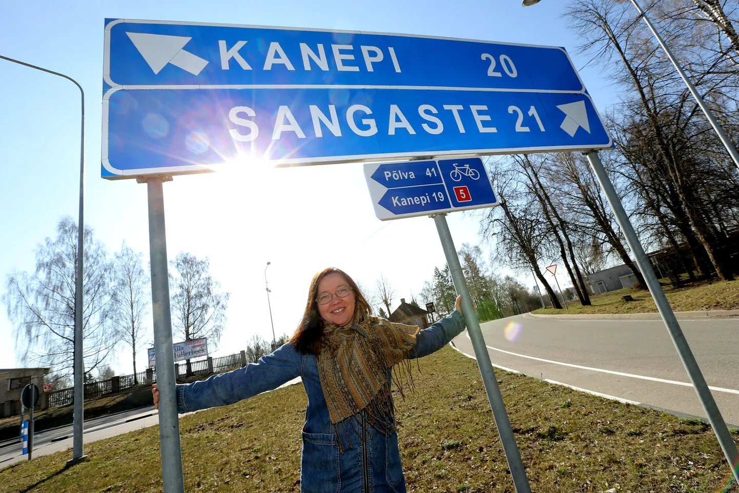 Laia haardega naine: Ivika Nõgel elab Vidrikel, töötab Võrumaal, korraldab messi Tallinnas ja koolitab inimesi üle Eesti. «Mulle selline üle-eestiline haare meeldib,» kommenteerib Ivika.