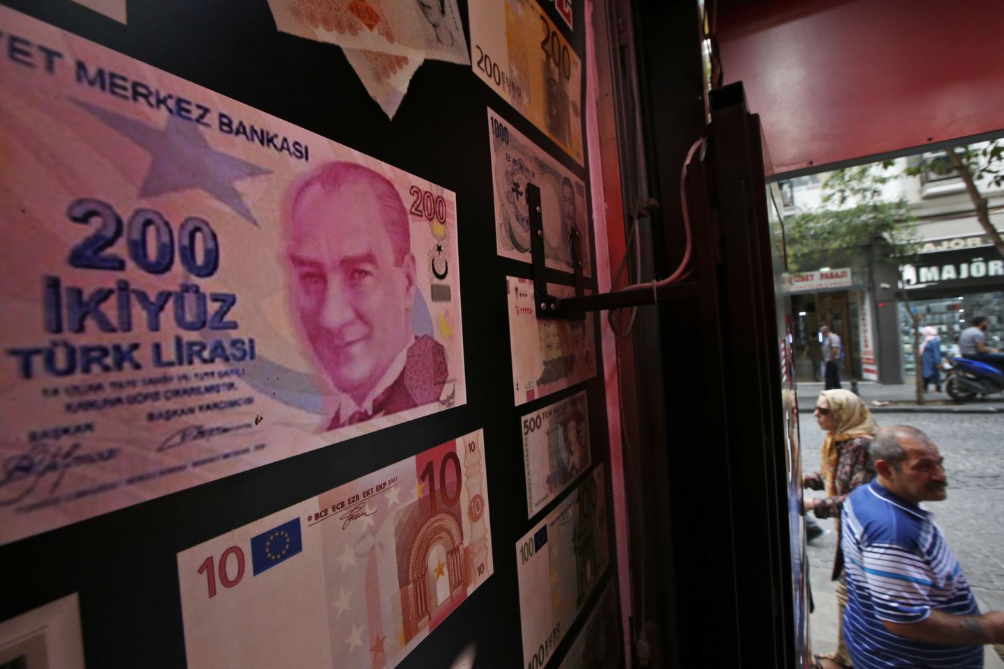 Valūtas maiņas punkts Stambulā