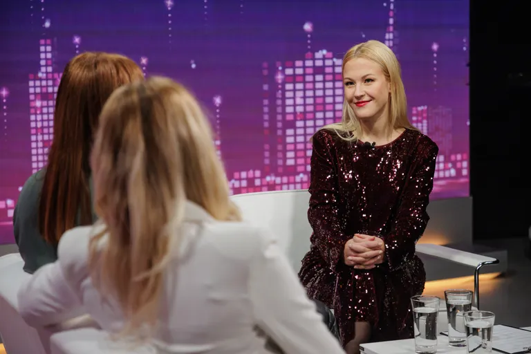 Одежду ведущей в шоу Limon LIVE предоставляет Fashion Italia Brand Fortuna.